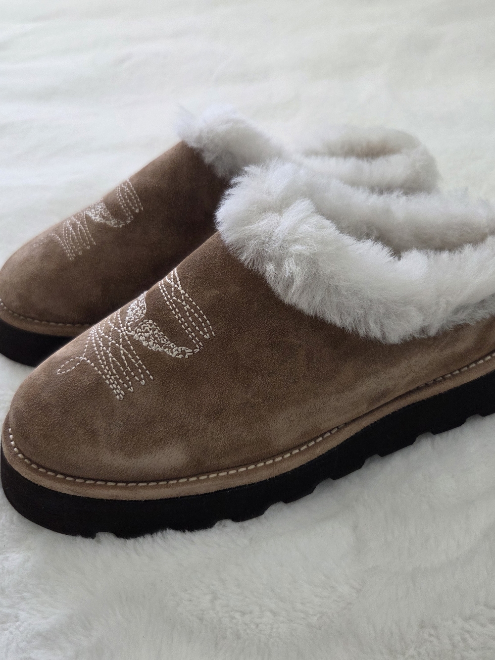 Zadig&Voltaire Teddy Shearling Mules in Brown Suede Size 36 - Picture 4 of 9